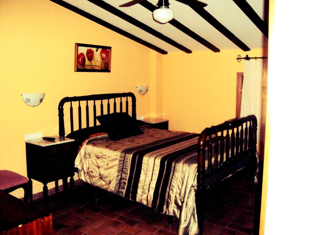 Alojamiento Turistico La Tinaja Requena Zimmer foto