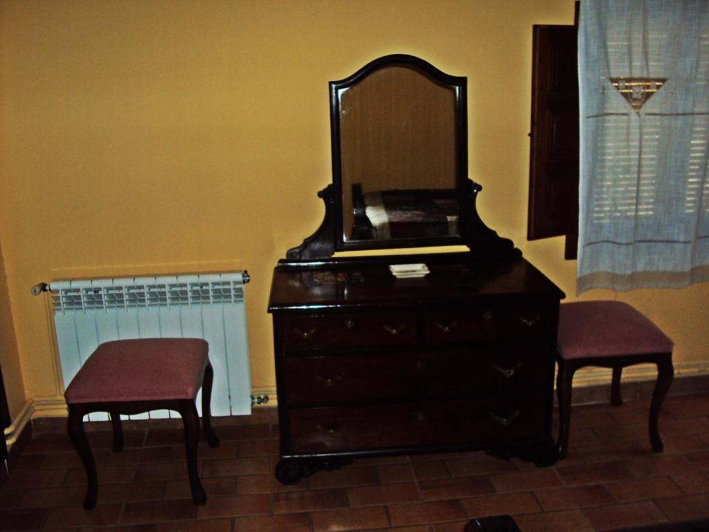 Alojamiento Turistico La Tinaja Requena Zimmer foto